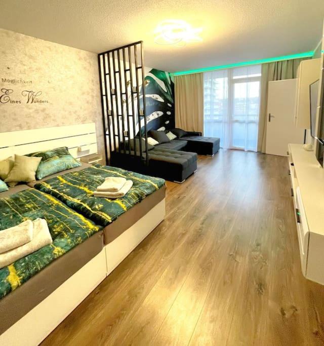 Grosse 3-Zimmer Wohnung, Zentrale Lage. Muelheim an der Ruhr Exterior photo