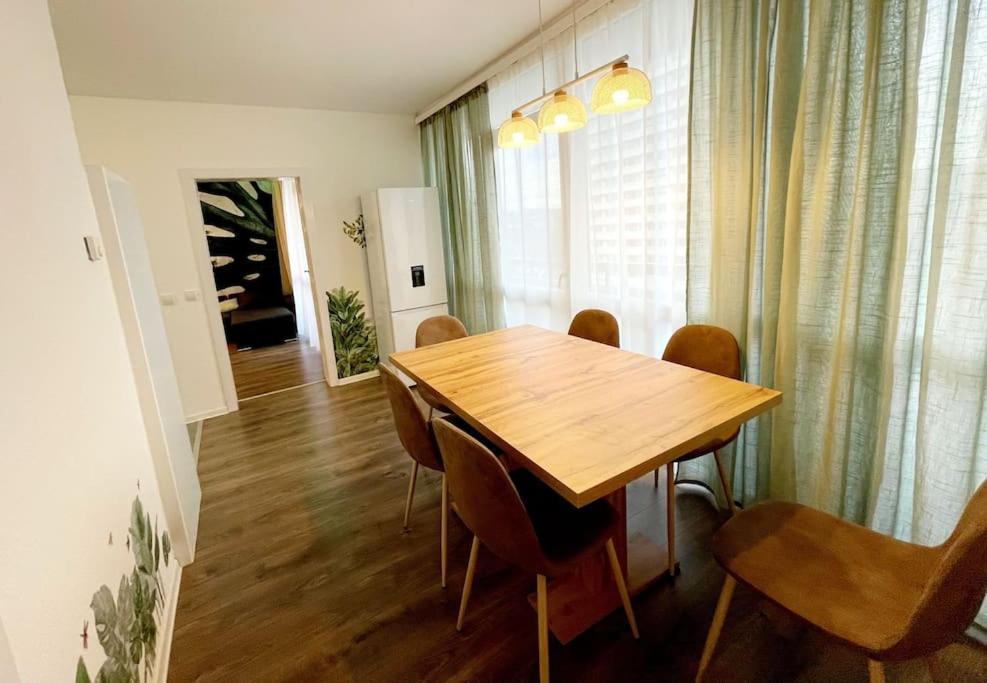 Grosse 3-Zimmer Wohnung, Zentrale Lage. Muelheim an der Ruhr Exterior photo