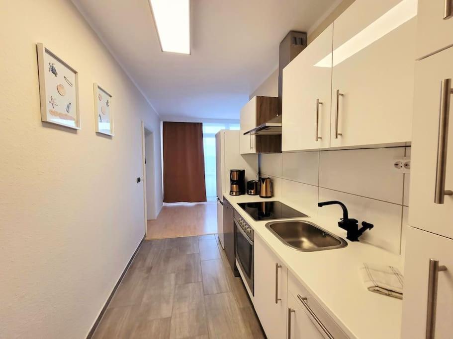 Grosse 3-Zimmer Wohnung, Zentrale Lage. Muelheim an der Ruhr Exterior photo